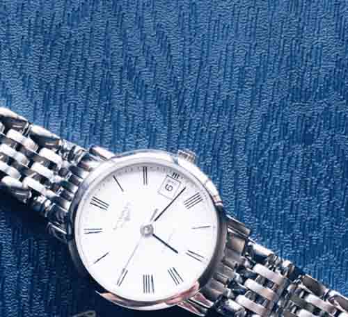 廣州浪琴保養(yǎng)店-浪琴手表清洗過程