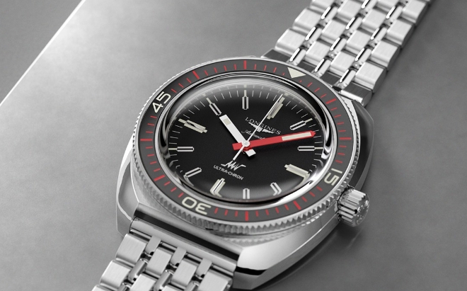 如何清潔浪琴不銹鋼表帶上的污漬？（圖）